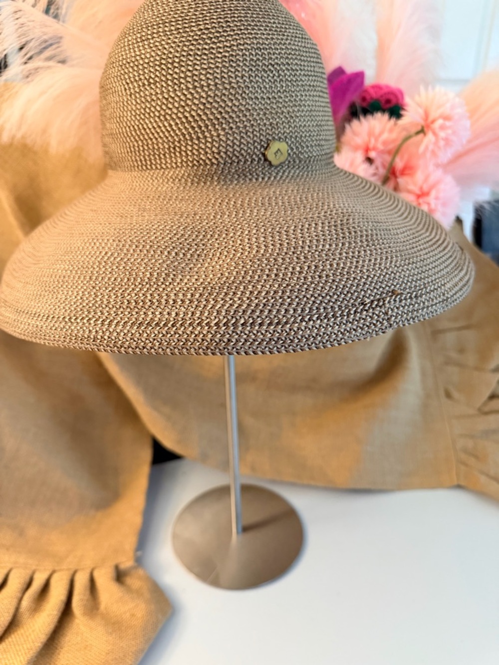 Eric Javits Women's Hampton Squishee Bark Color Full-Coverage Straw Hat GUC 👒